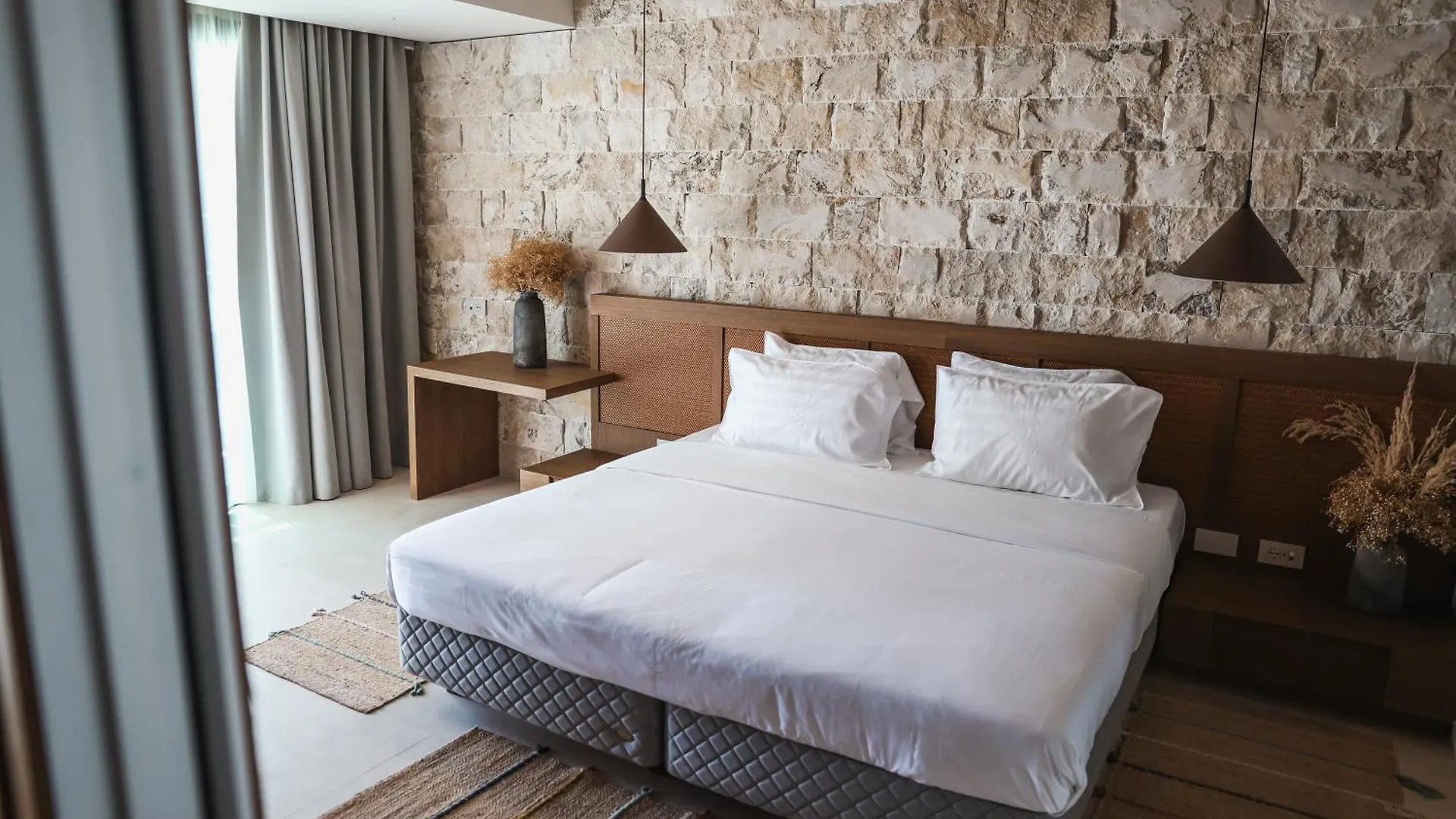Drymades Inn Resort Dhermi 0*,  Albania