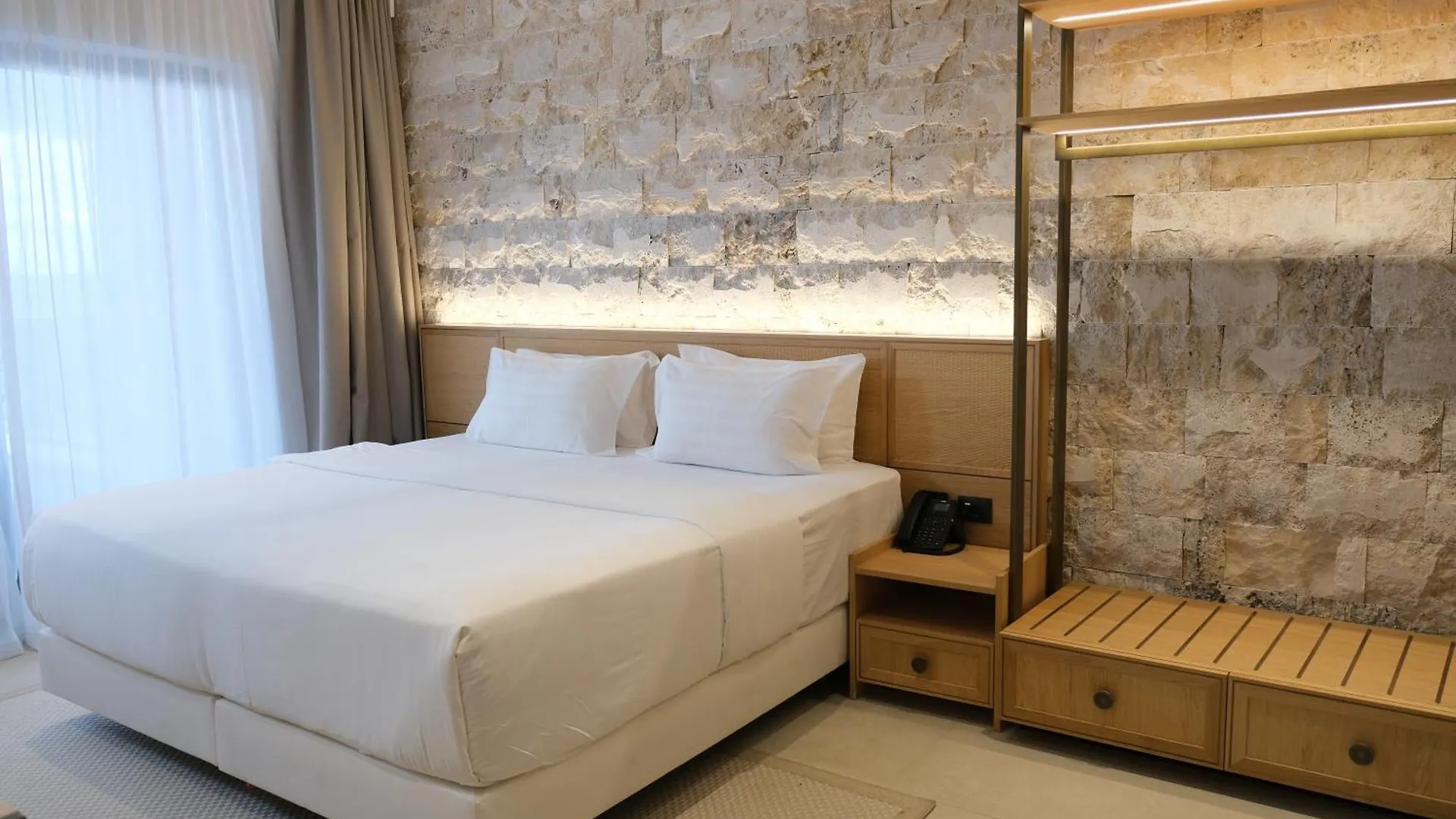 Drymades Inn Resort Dhermi 0*,  Albania